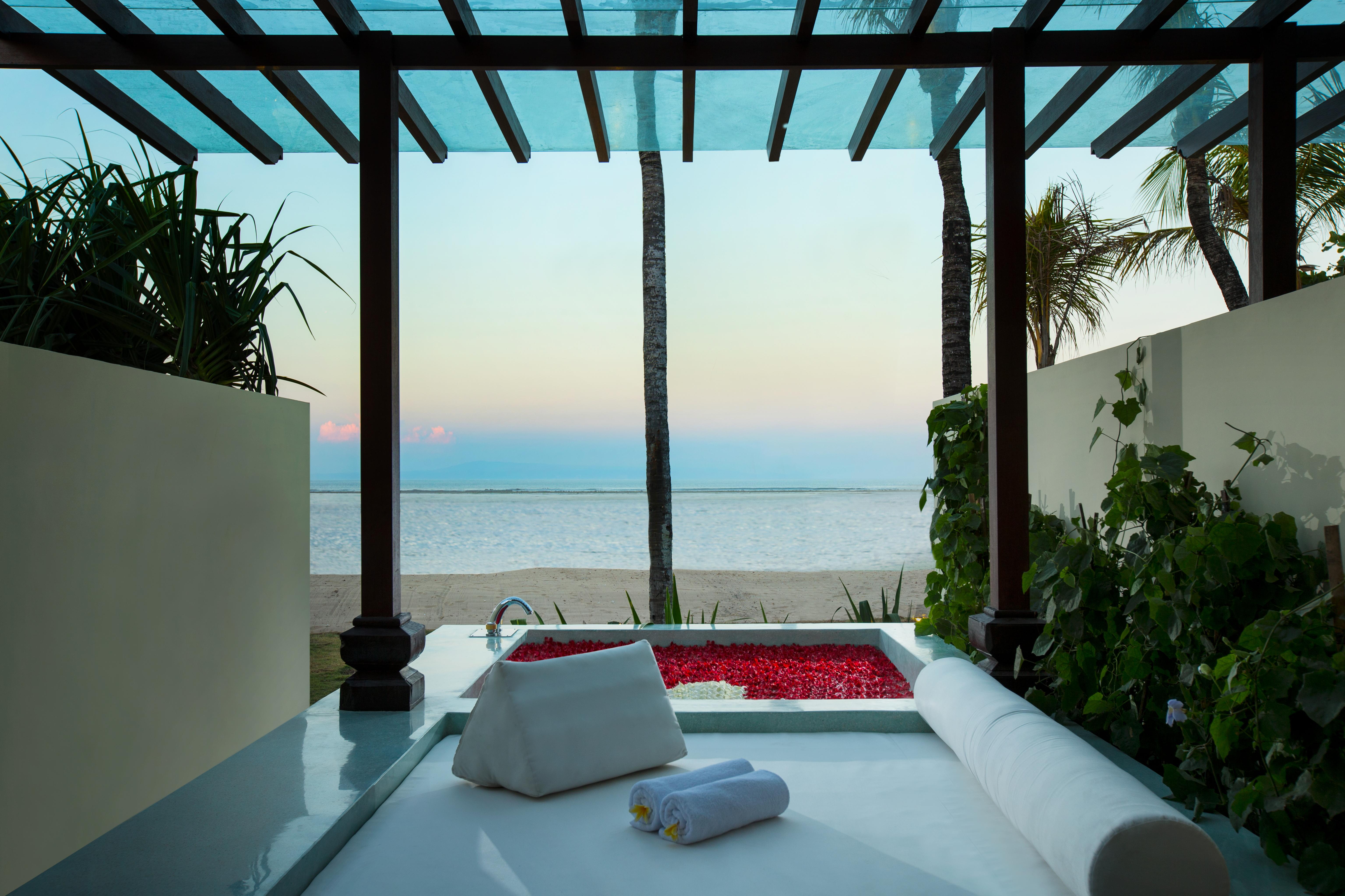Sadara Resort Nusa Dua  Ngoại thất bức ảnh The Beachfront Spa at The Oberoi, Mumbai