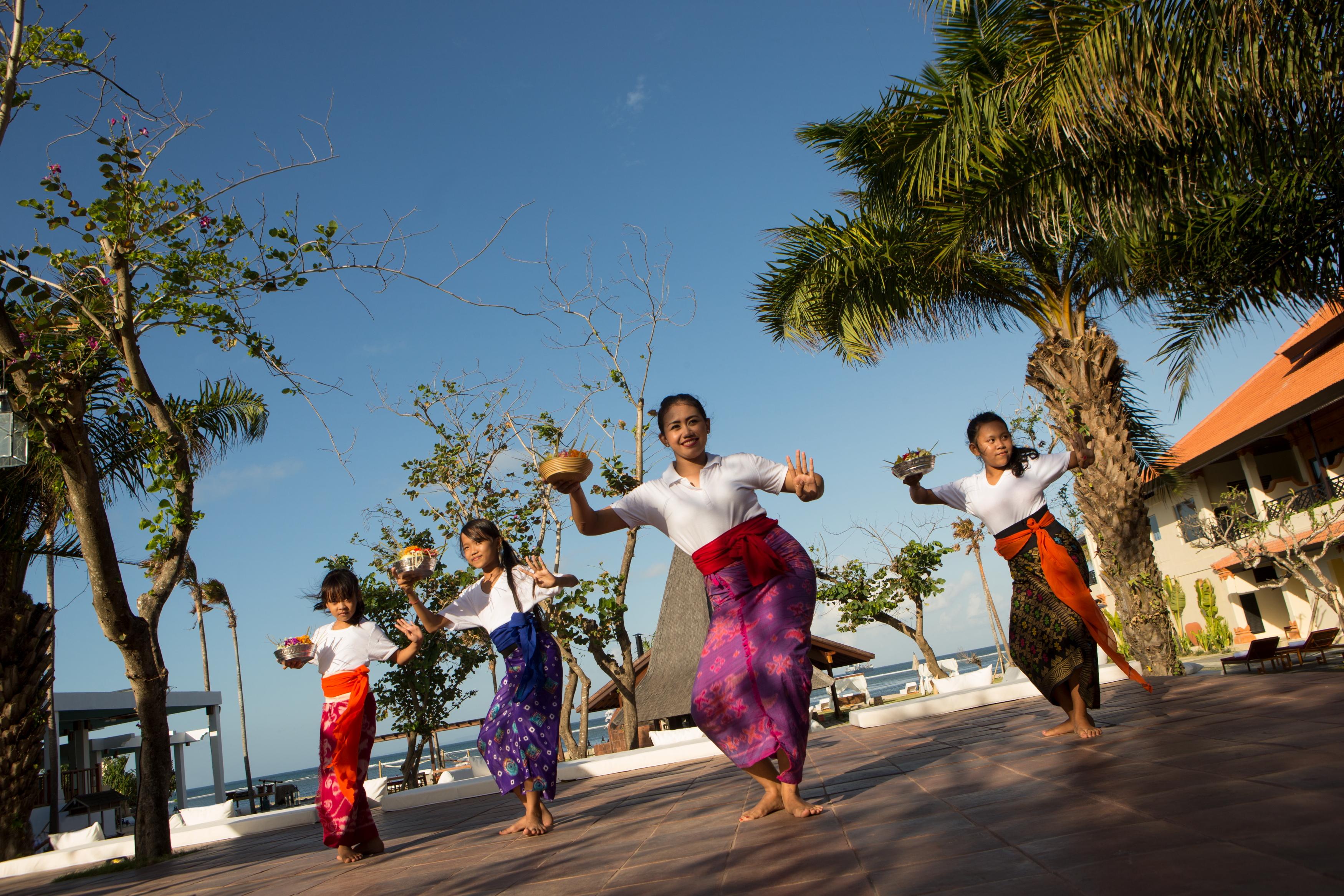 Sadara Resort Nusa Dua  Ngoại thất bức ảnh A traditional dance in Myanmar