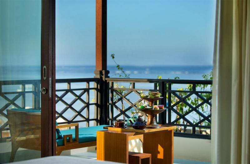 Sadara Resort Nusa Dua  Phòng bức ảnh A view from a suite at the resort